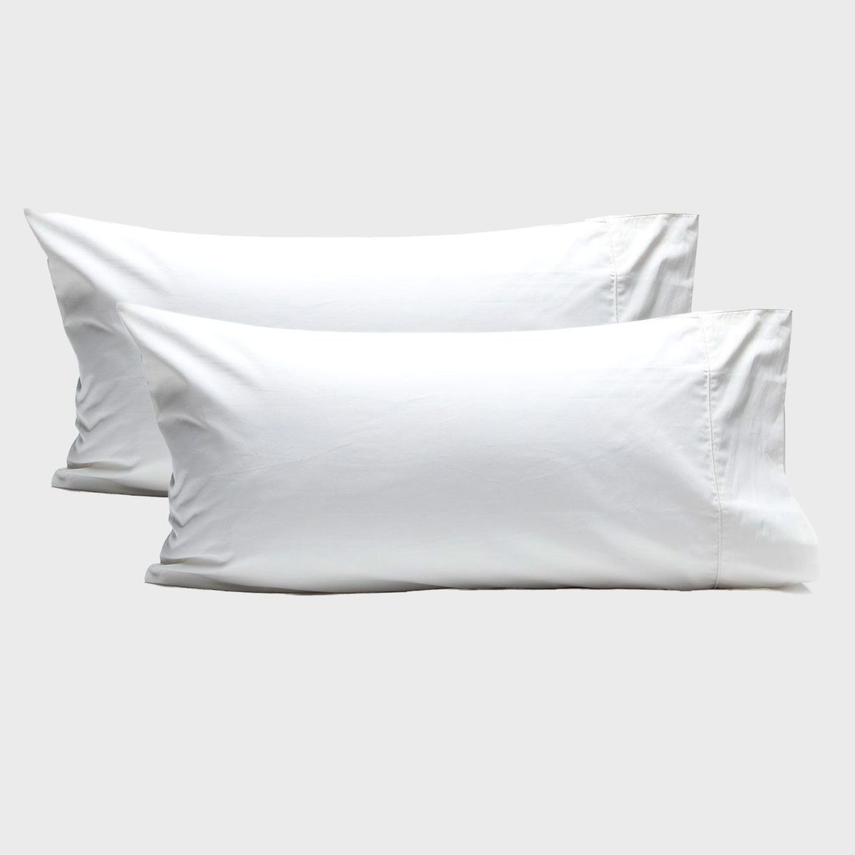 BASEMENT HOME - Set x2 Fundas de Almohada Lisas 100% Algodón.