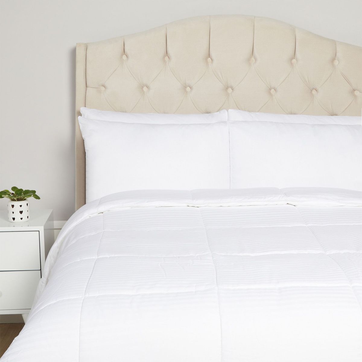 BASEMENT HOME - Edredón Hipoalergénico Antiácaros Basement Home Basement Home.