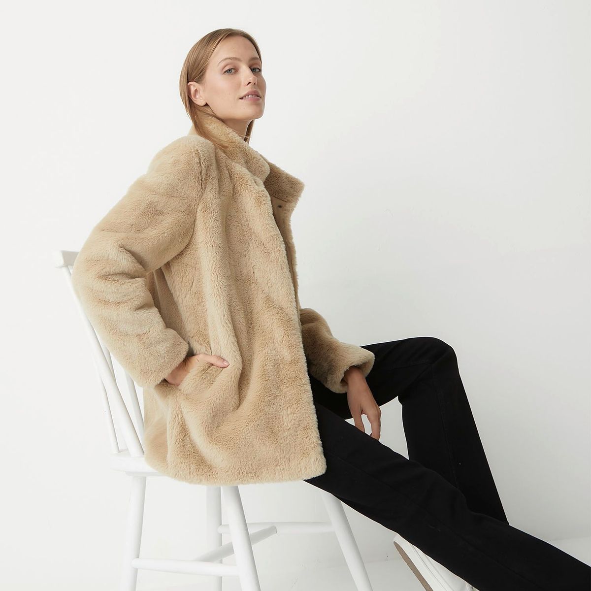 UNIVERSITY CLUB - Abrigo Mujer University Club