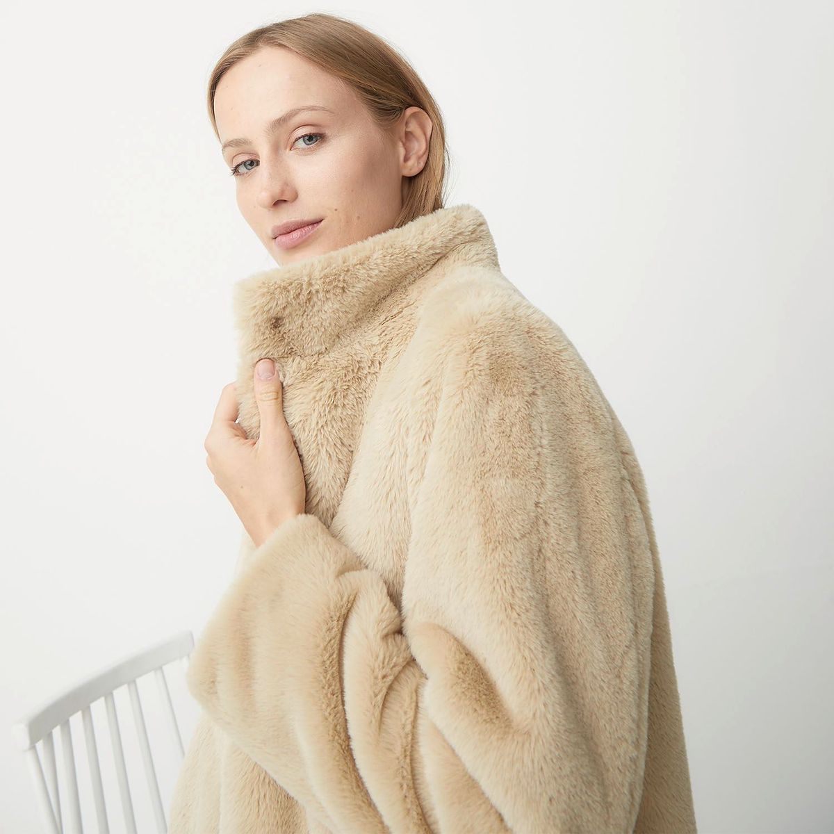 UNIVERSITY CLUB - Abrigo Mujer University Club