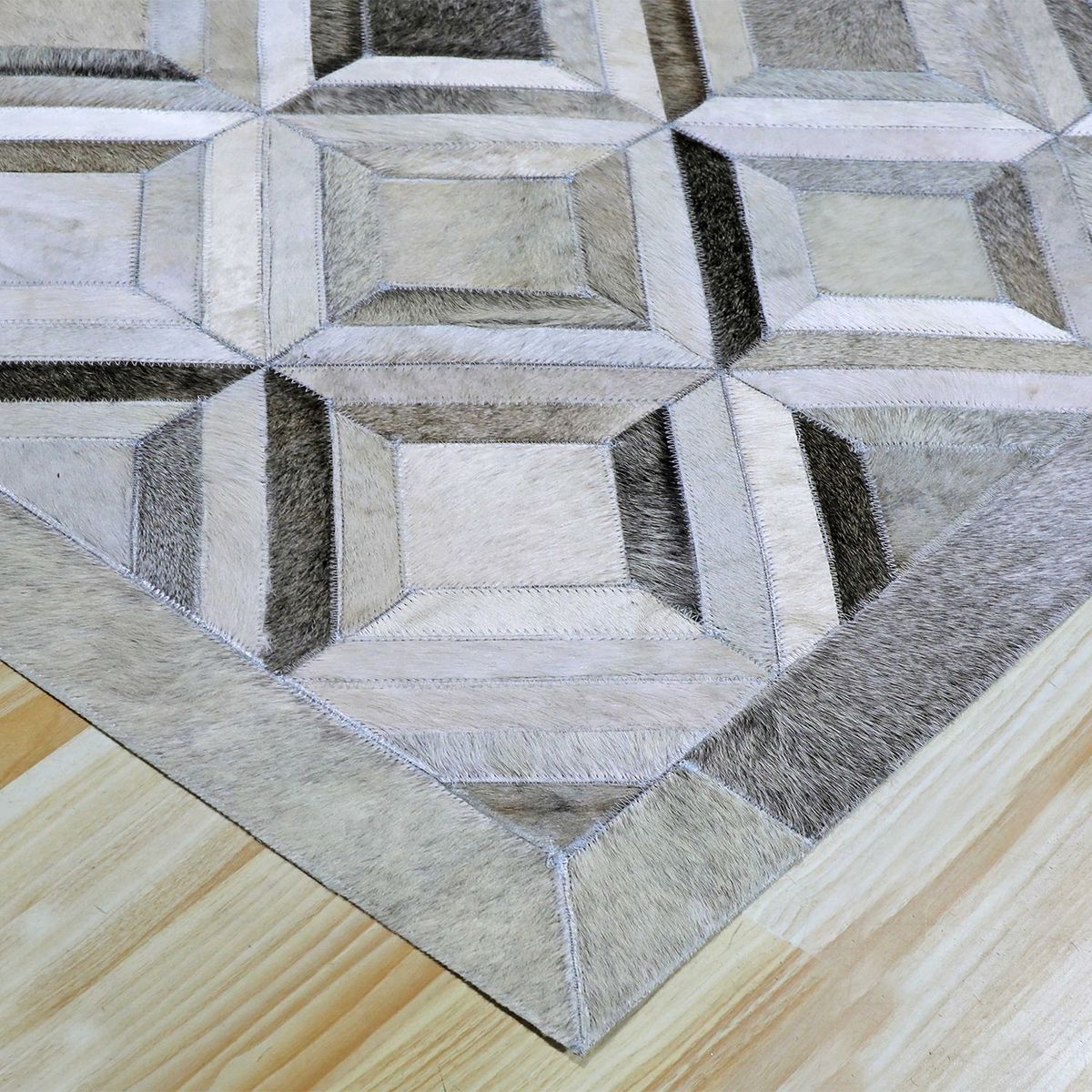 BASEMENT HOME - Alfombra de Cuero Diamond Beige/Gris