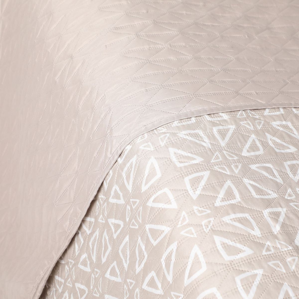 AMBIENTA - Cubrecama Estampado Ambienta