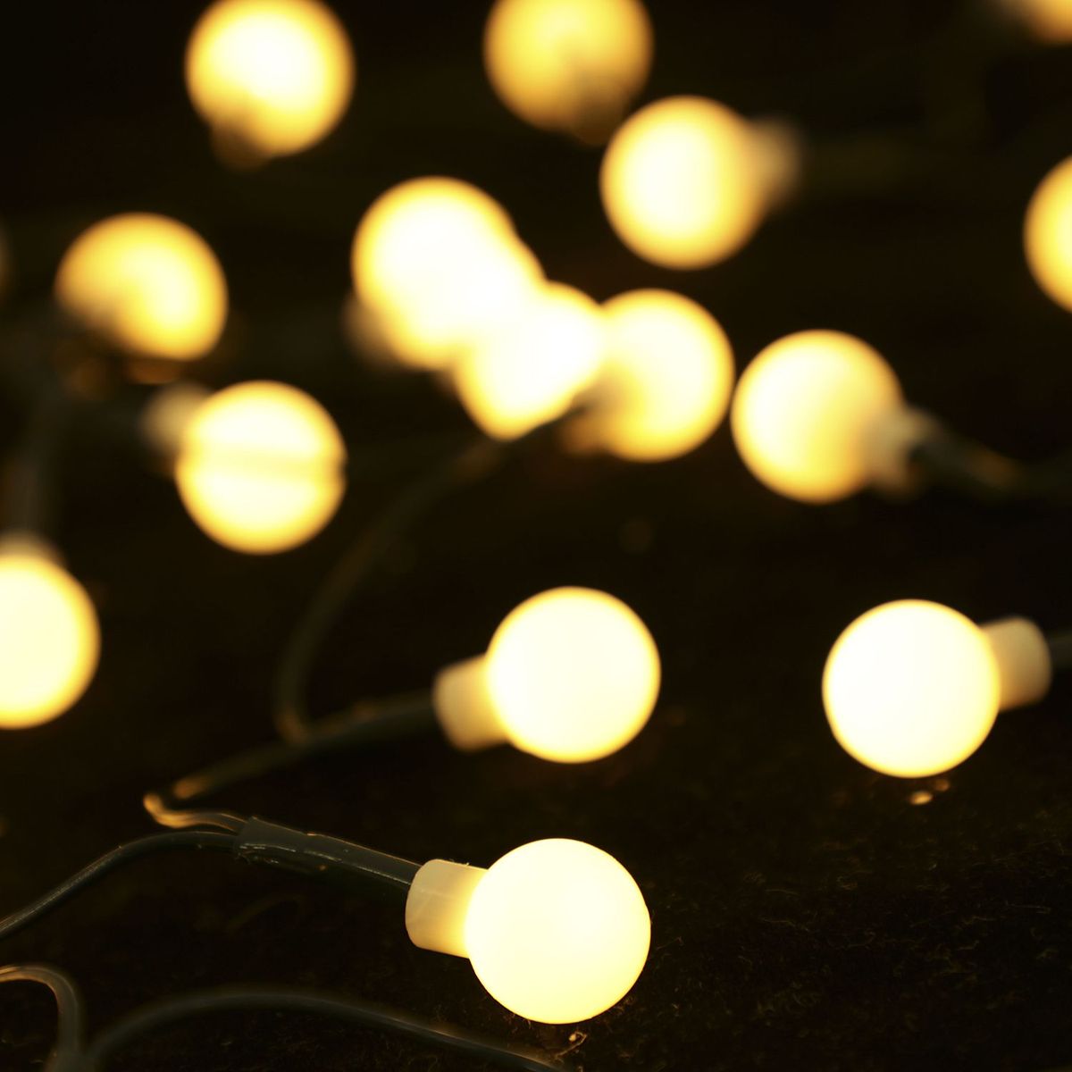 MICA - Luces para Árbol Led 100 Globo Blanco 