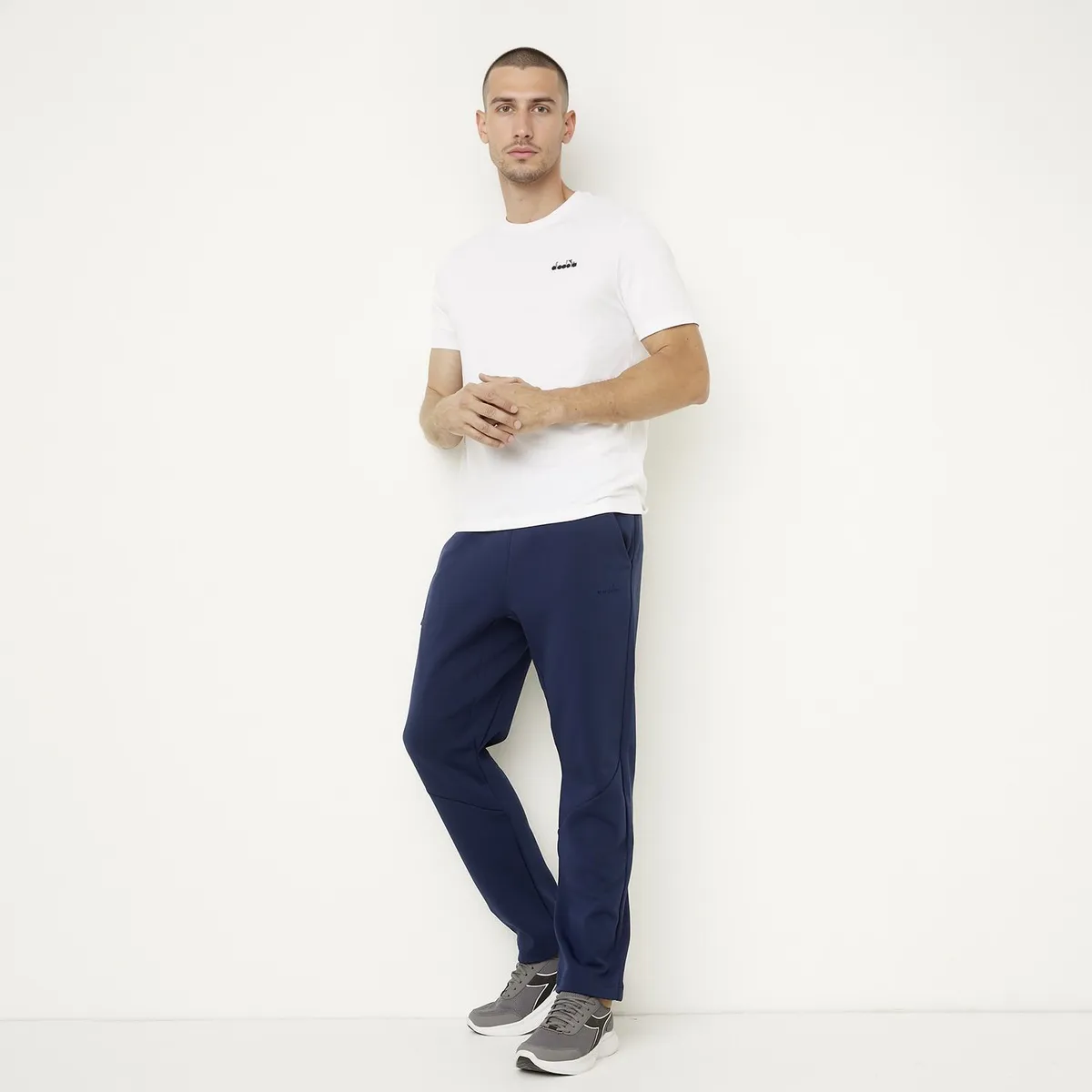 DIADORA - Pantalón de Buzo Regular Algodón Deportivo Diadora