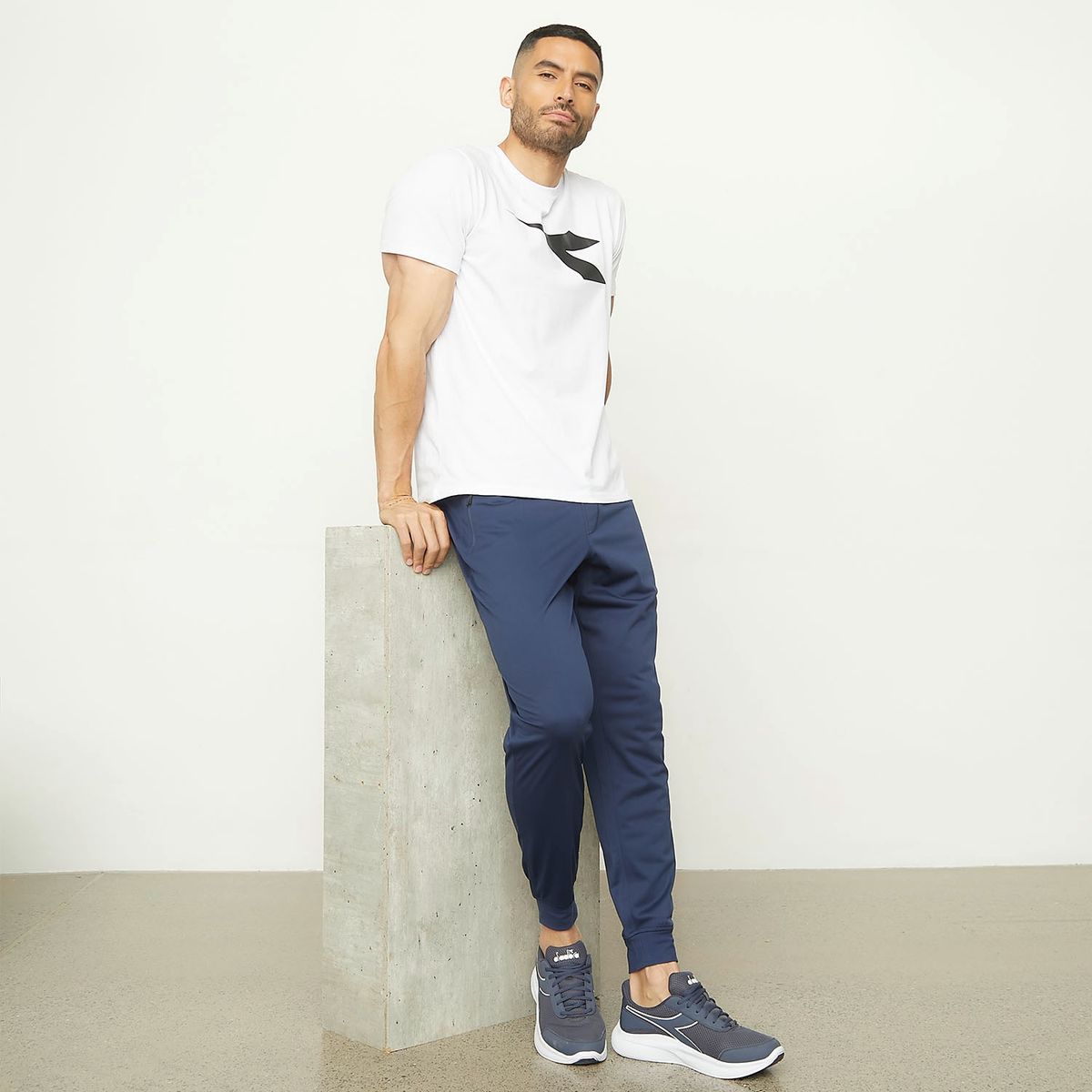 DIADORA - Pantalón de Buzo Jogger Técnico Deportivo Hombre Diadora