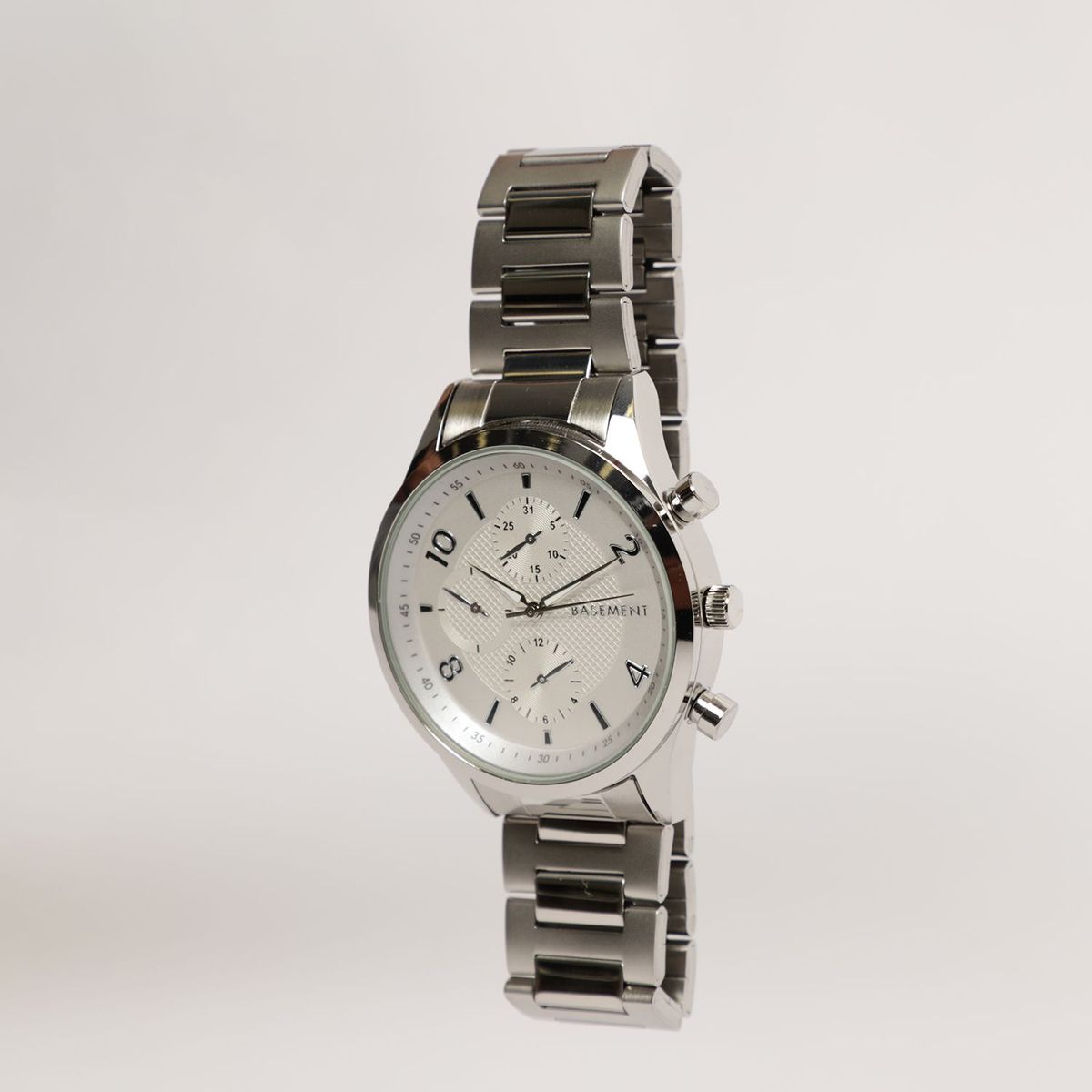 BASEMENT - Reloj Basement Metal Plateado Y Blanco