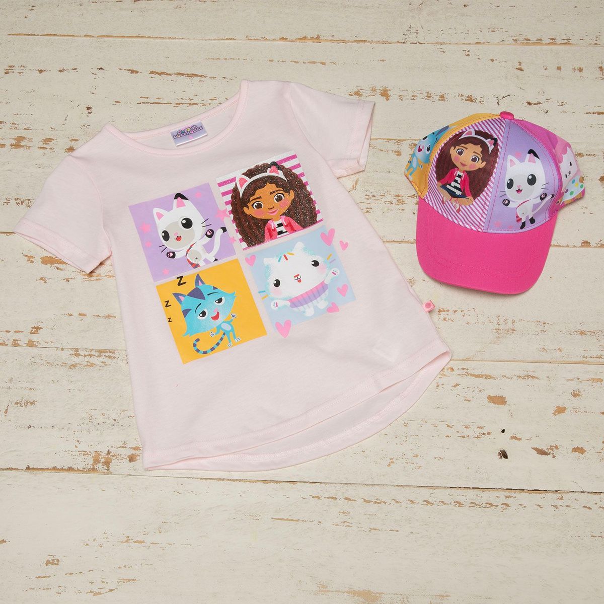 LA CASA DE GABBY - Regalable Polera + Gorro Prg 2