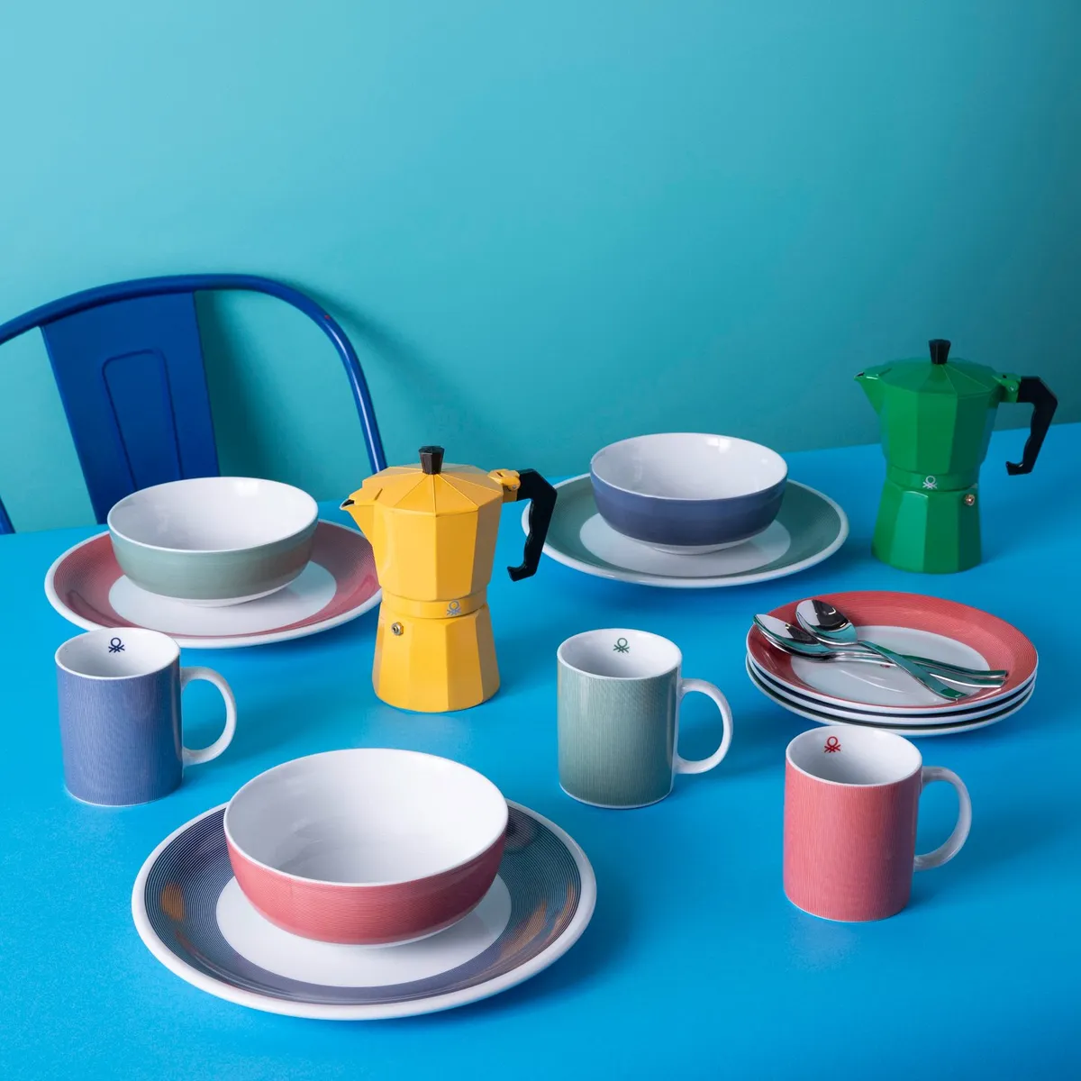 BENETTON - Cafetera Italiana 6 Tazas Benetton
