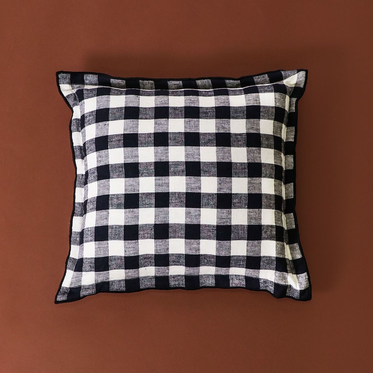 BASEMENT HOME - Cojín Bm Vichy Negro 45 X 45 Cm