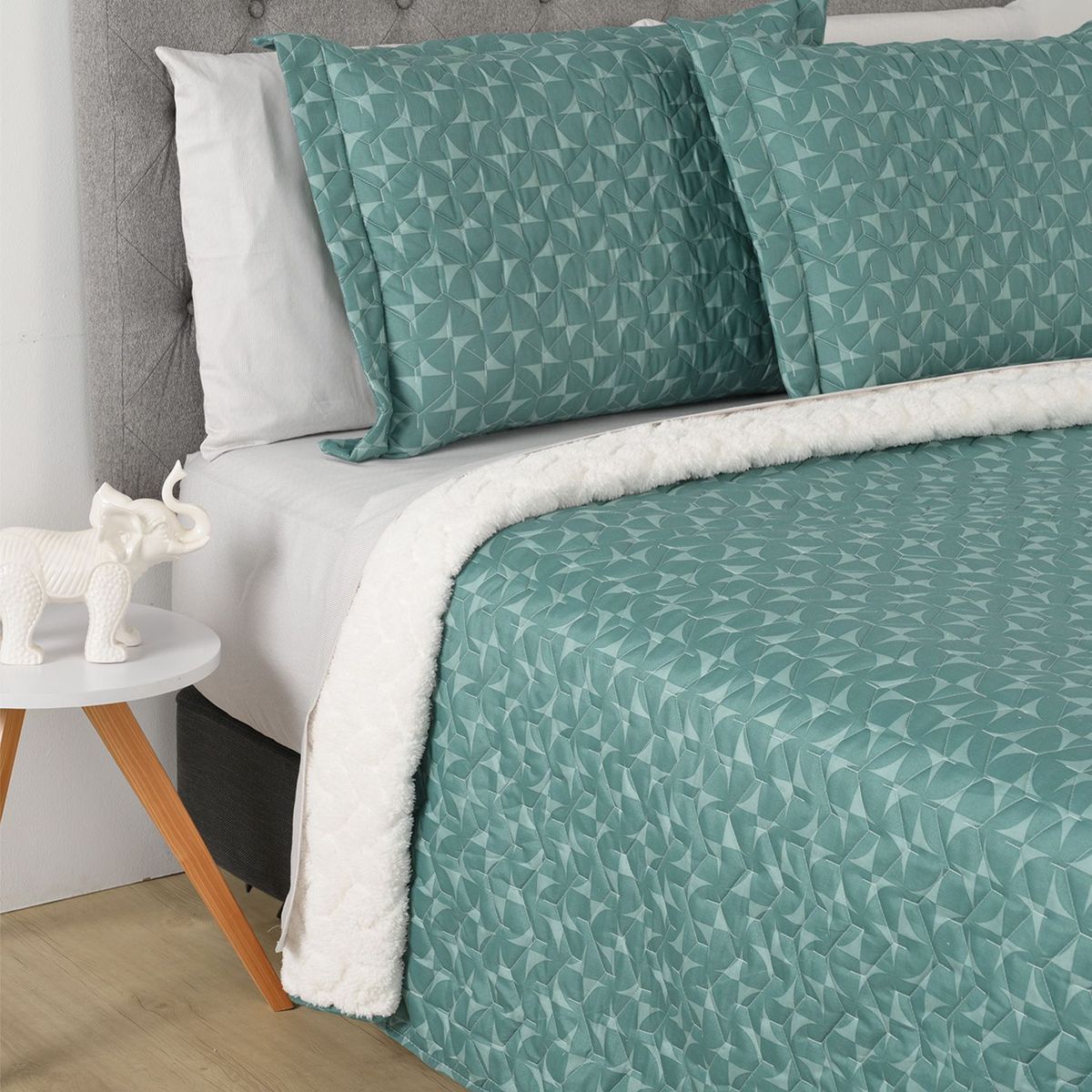 MICA - Cubrecama Estampado Mar Con Sherpa Mica