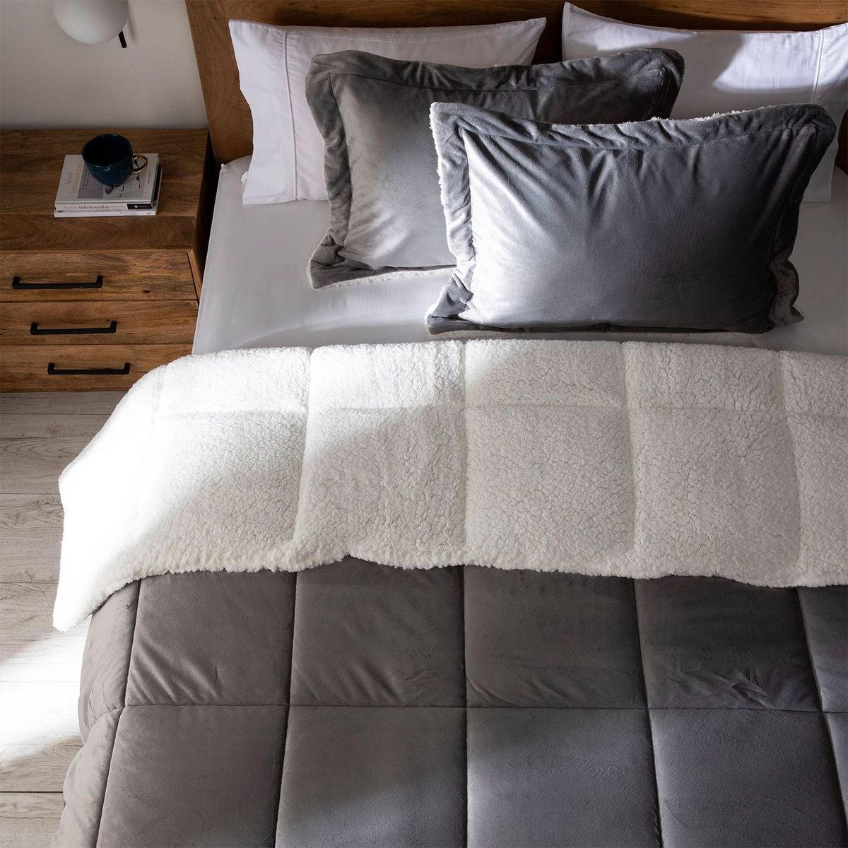 BASEMENT HOME - Edredón Mink Con Sherpa