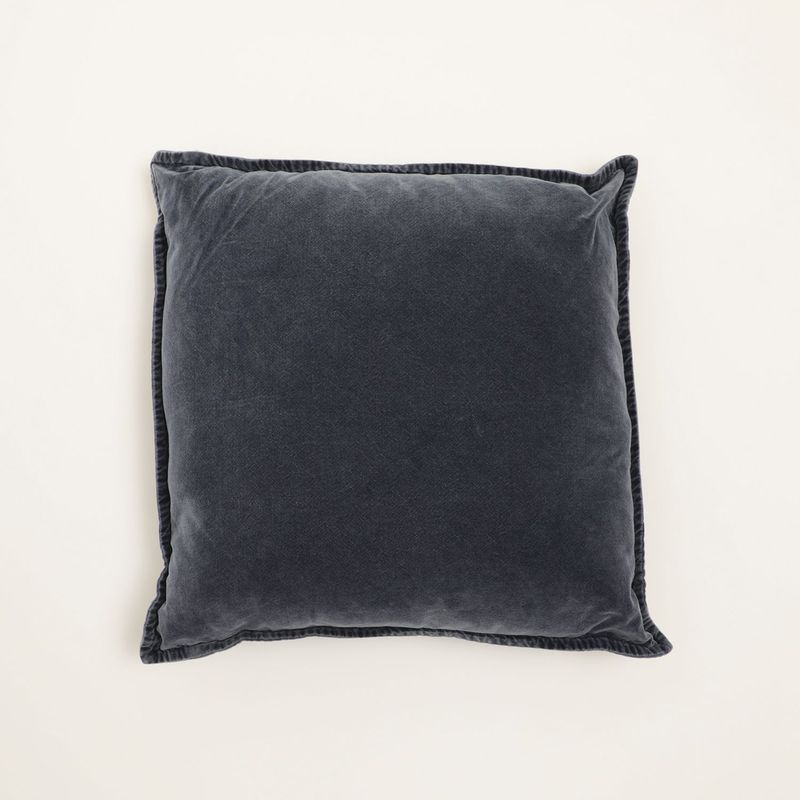 BASEMENT HOME - Cojín Wash Velvet Basement Home