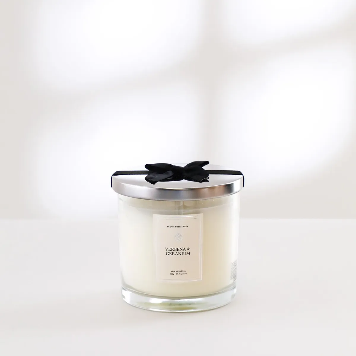 BASEMENT HOME - Vela Con Aroma Verbena y Geranio 