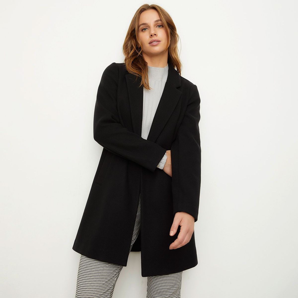 UNIVERSITY CLUB - Abrigo Mujer University Club