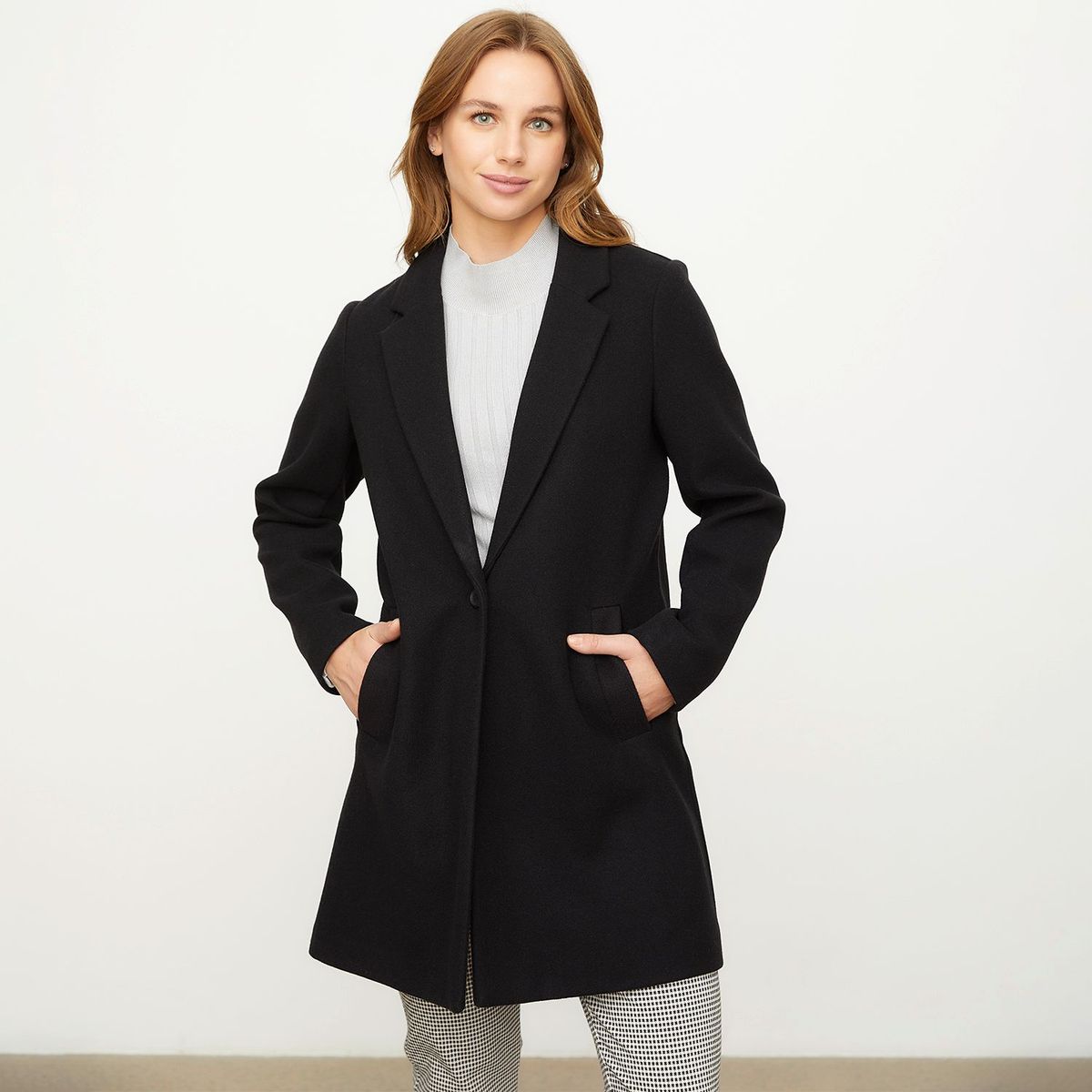 UNIVERSITY CLUB - Abrigo Mujer University Club