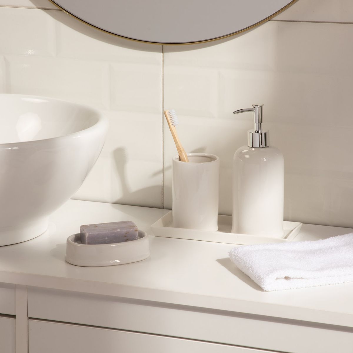 BASEMENT HOME - Set Accesorios De Baño Cerámica Blanca Basement Home