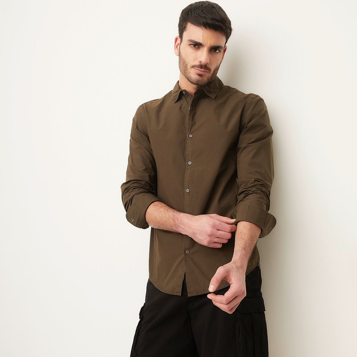 BASEMENT - Camisa Basement Manga Larga Cuello Clásico Algodón