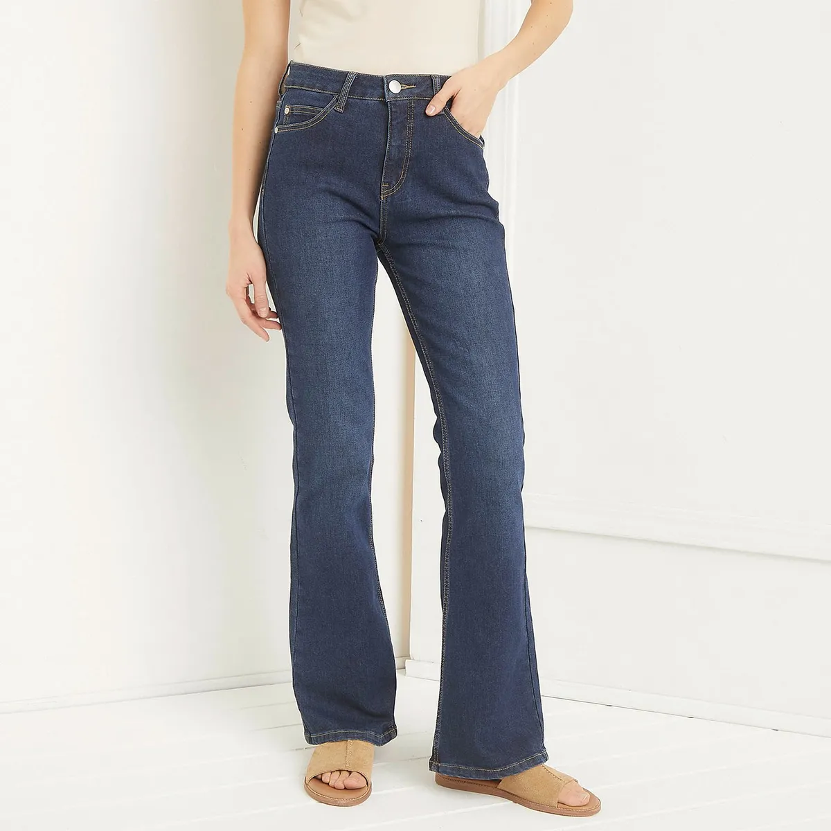 BASEMENT - Jean Flare Tiro Medio Mujer Basement