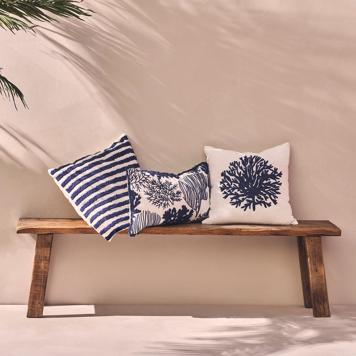 BASEMENT HOME - Cojín Ter Rayas Azul 45x45cm