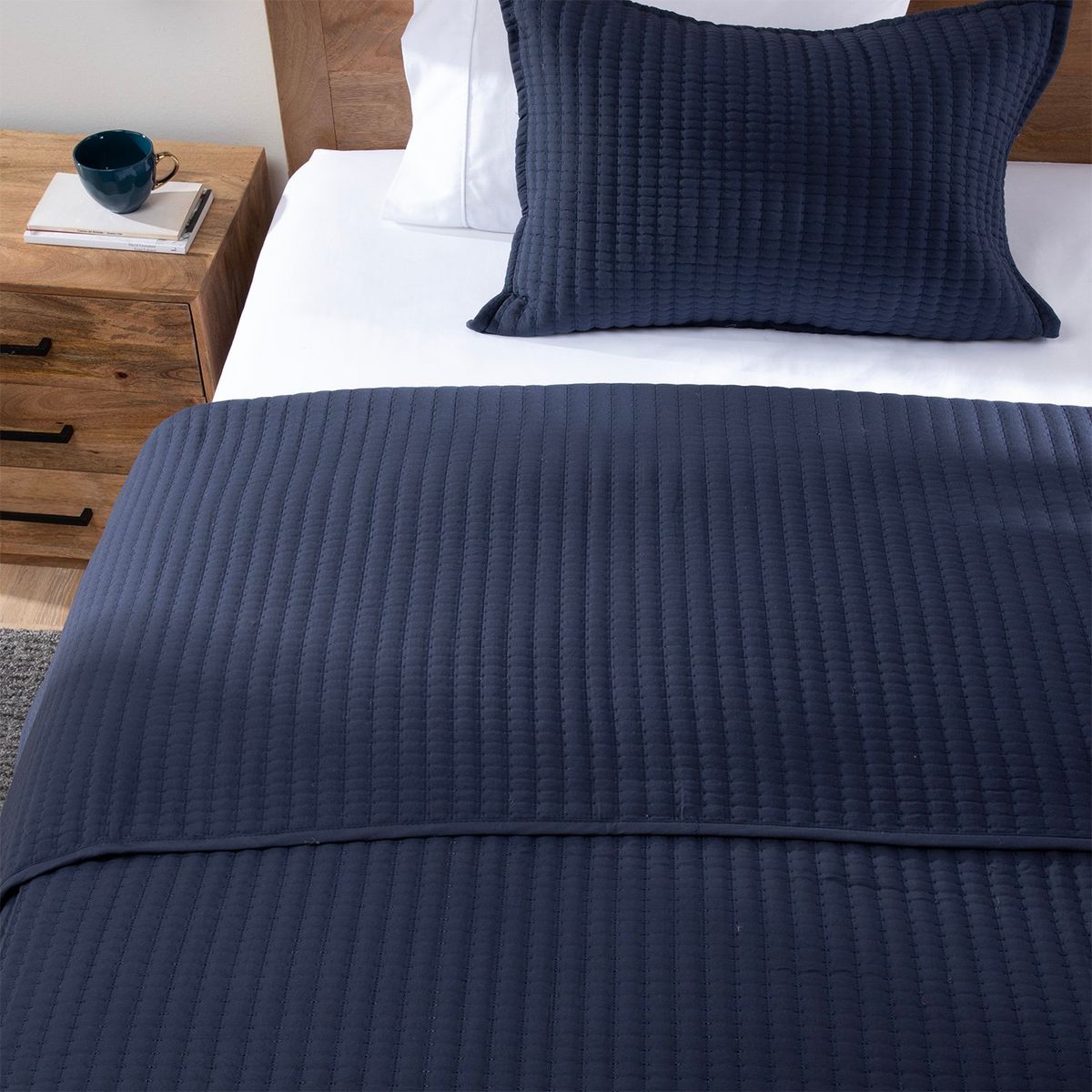 BASEMENT HOME - Cubrecama Liso Rod Basement Home