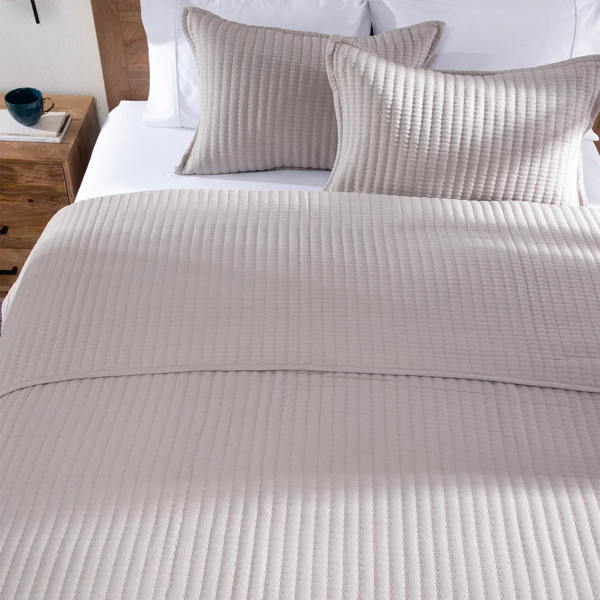 BASEMENT HOME - Cubrecama Liso Rod Basement Home