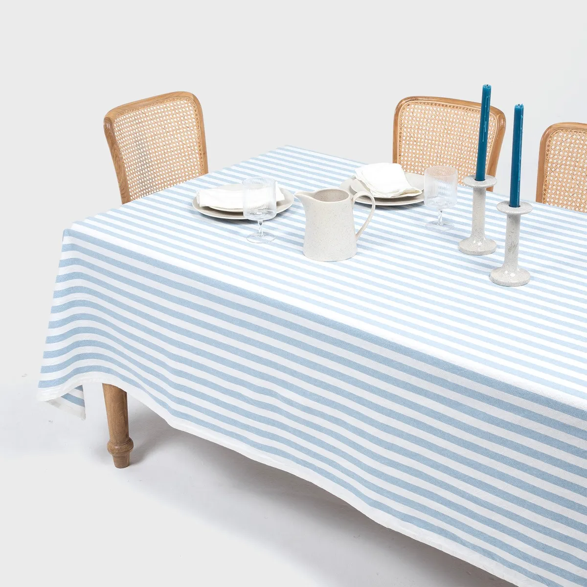 BASEMENT HOME - Mantel Cotton Líneas Azul 150x210cm