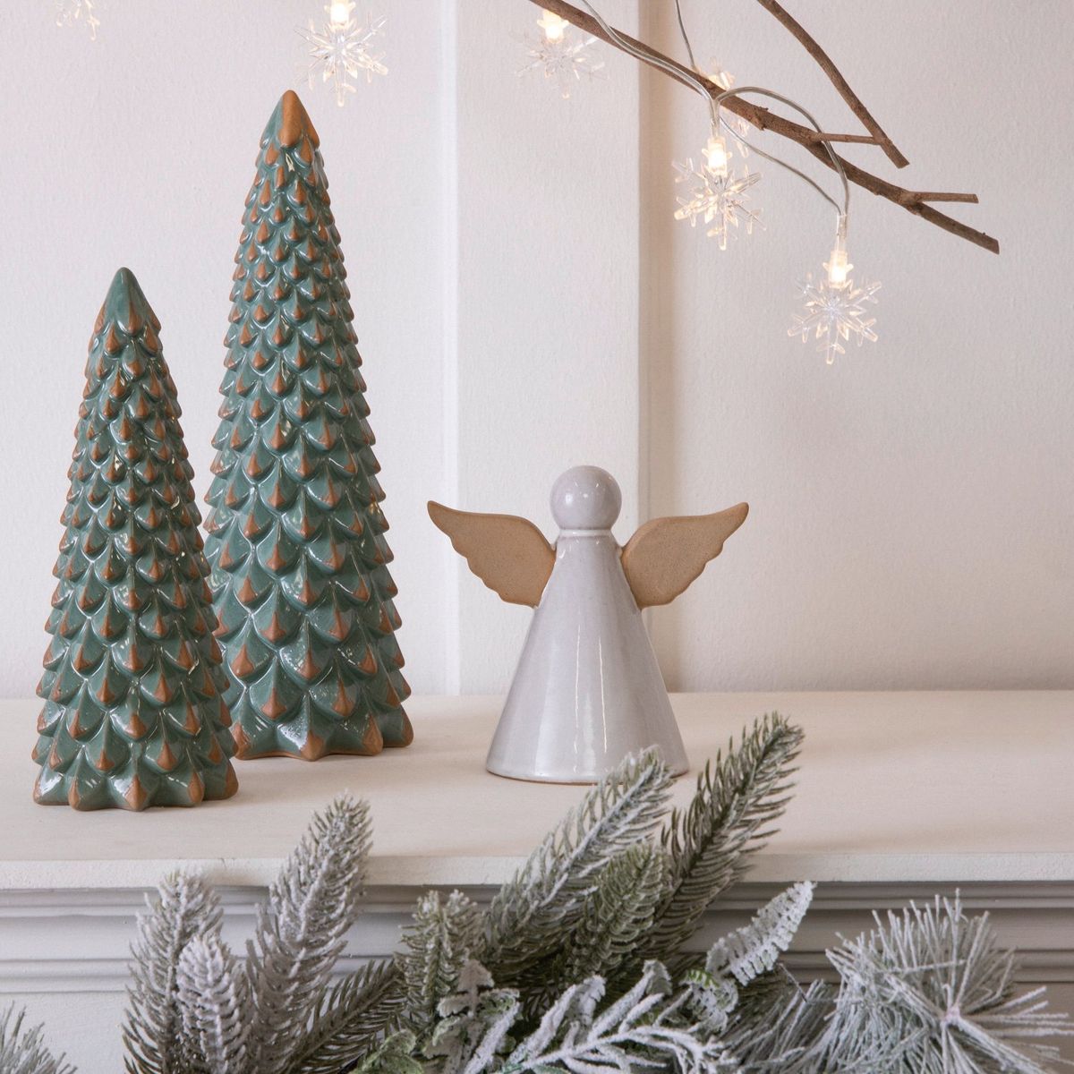 MICA - Adorno ángel Blanco madera 18x24cm