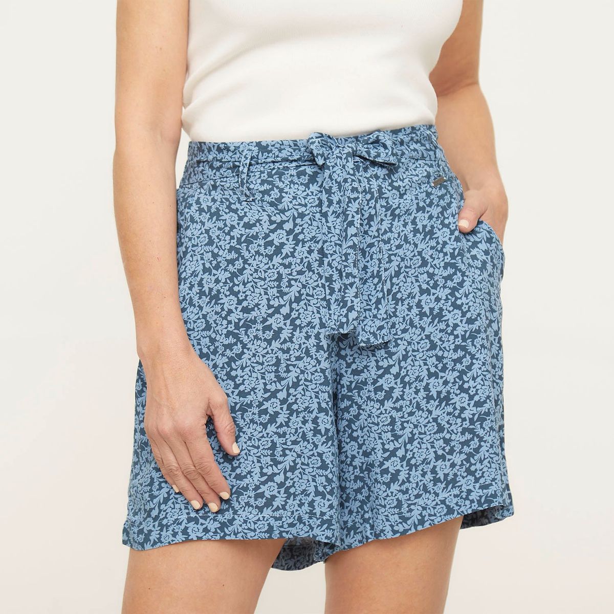 NEWPORT - Short Newport Tiro Medio Mujer