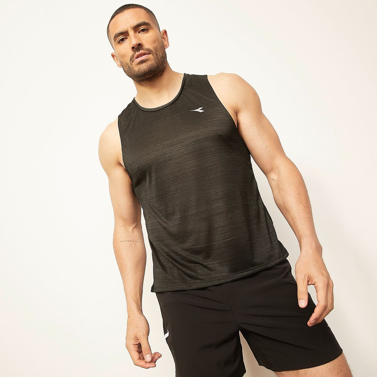 DIADORA - Polo Sin Mangas Hombre Diadora