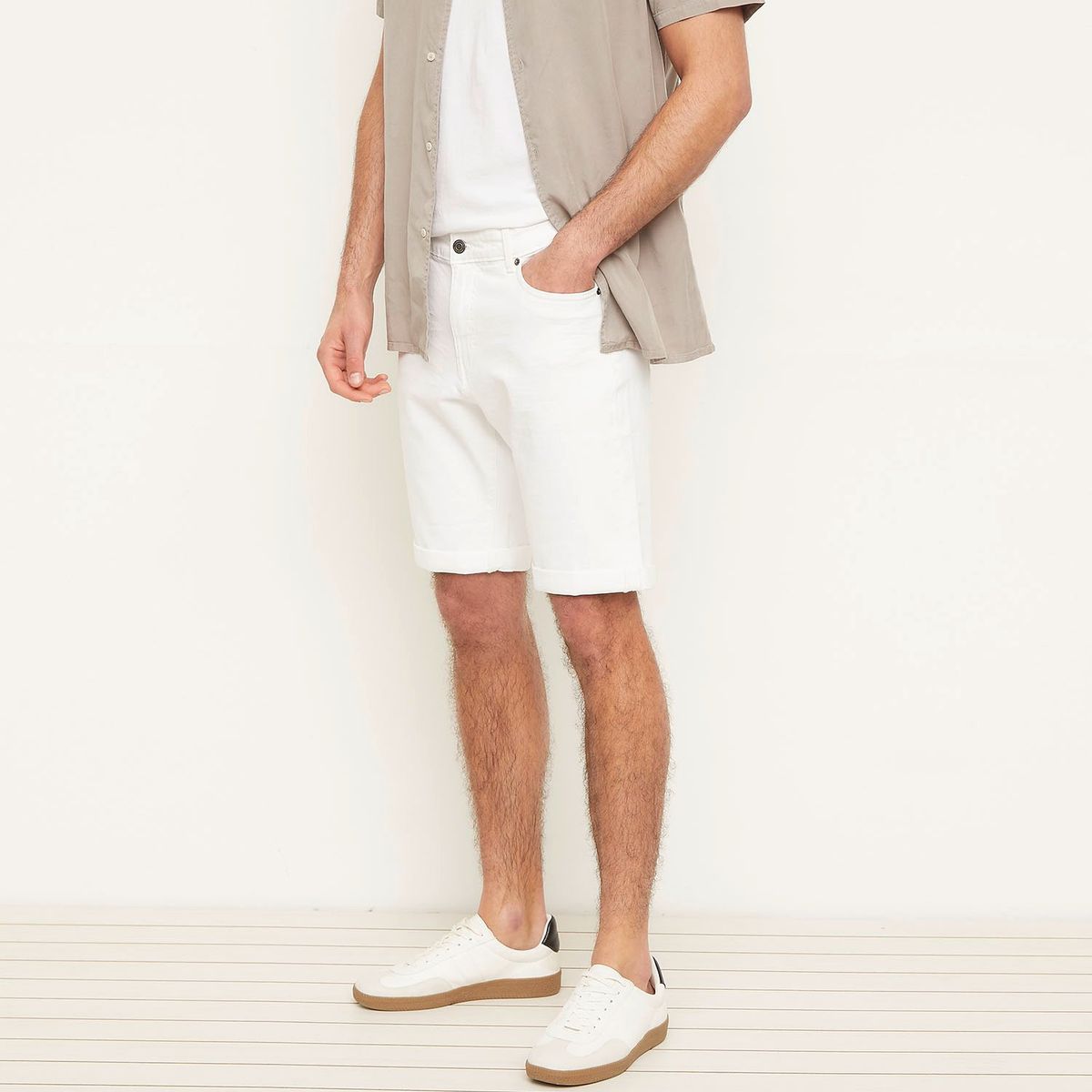 BASEMENT - Short Hombre Basement