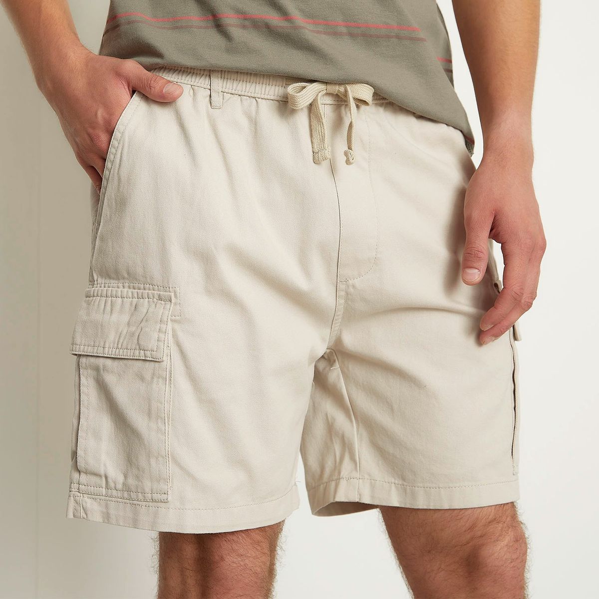 BEARCLIFF - Short Bearcliff 100% Algodón - Bolsillos Cargo - Diseño Liso