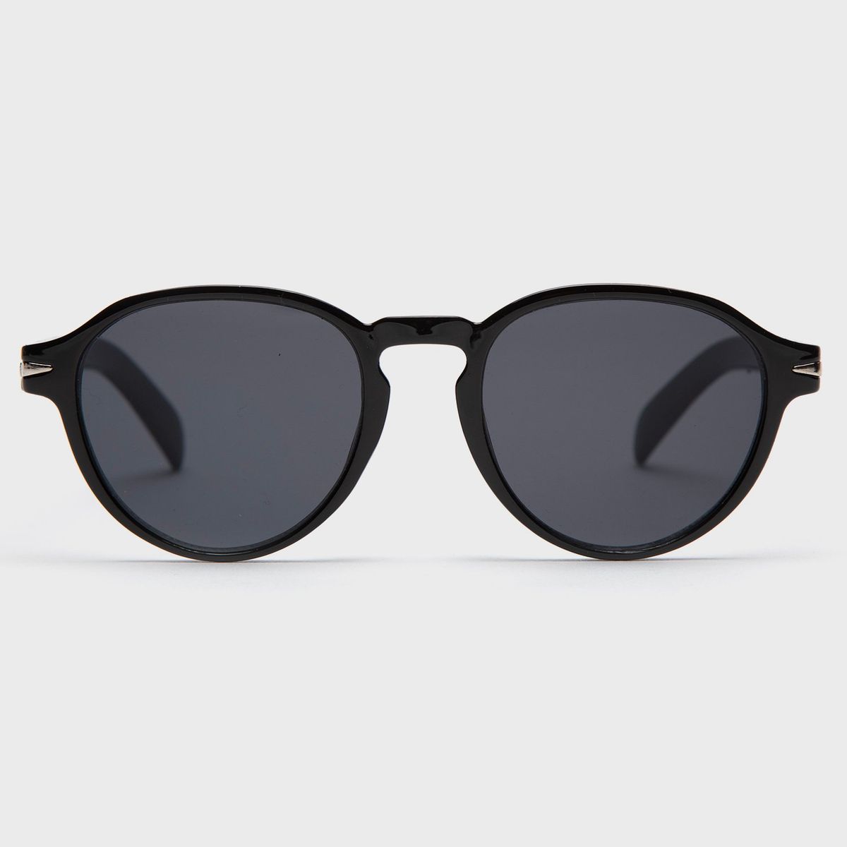 BASEMENT - Lentes de Sol con Estuche Protector