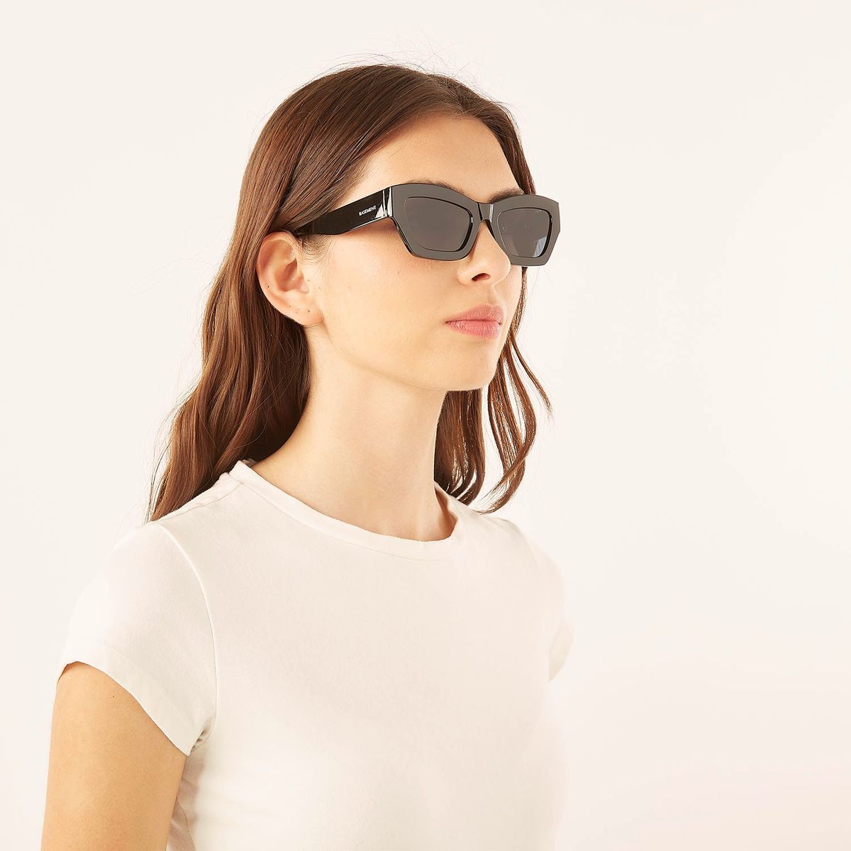 BASEMENT - Lentes de Sol con Estuche Protector