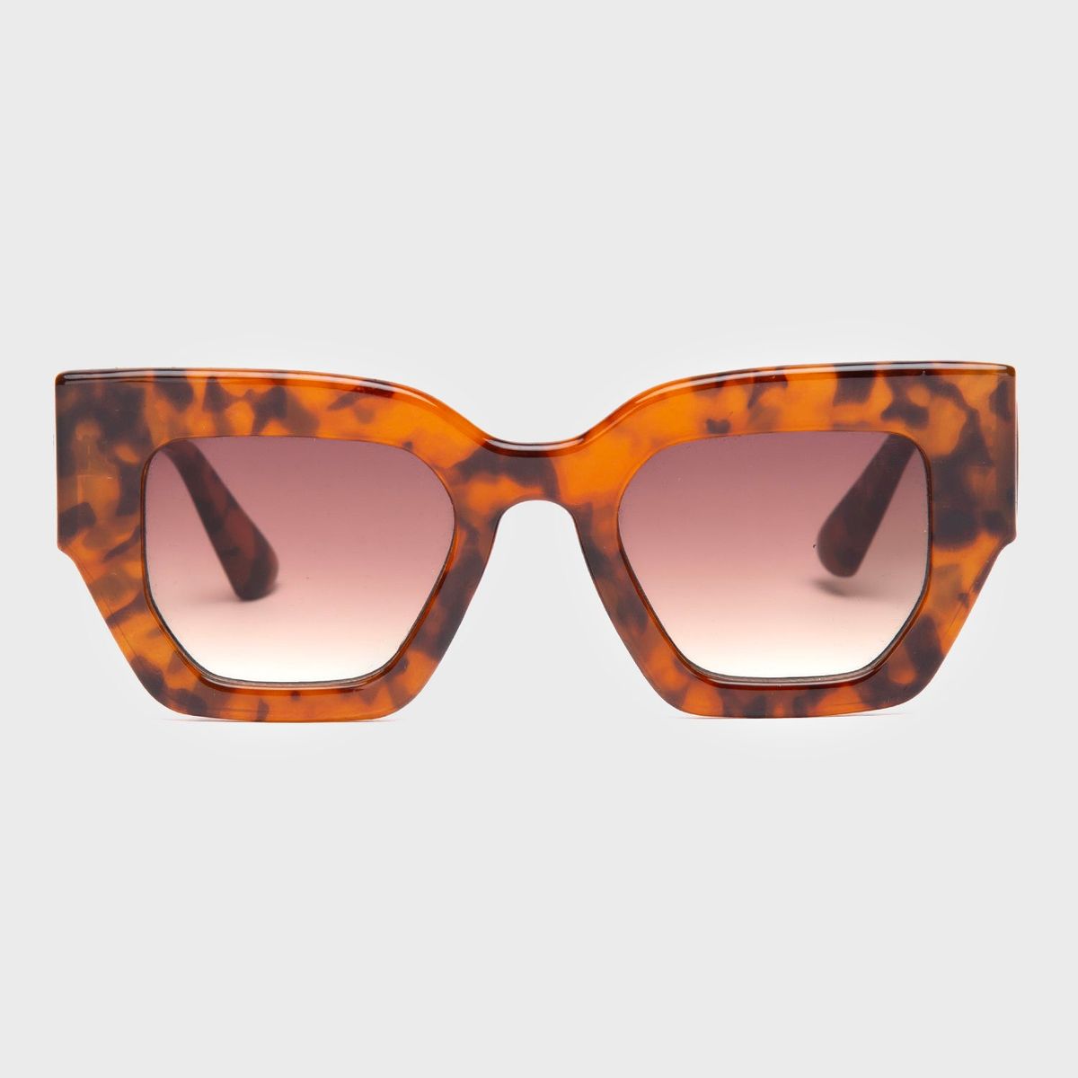 BASEMENT - Lentes de Sol con Estuche Protector