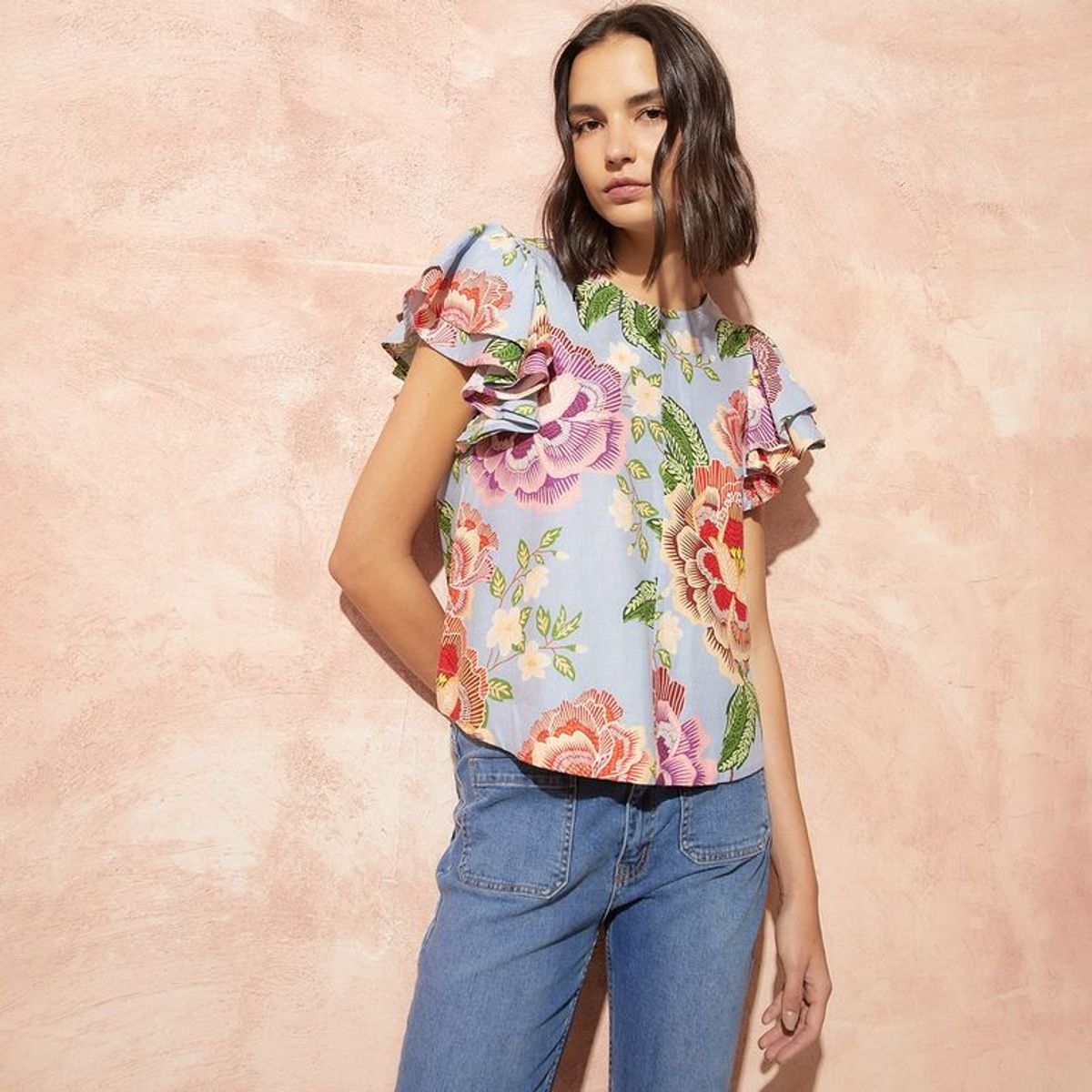 BASEMENT - Blusa Basement Lino Manga Corta con Volados Estampado Floral Mujer