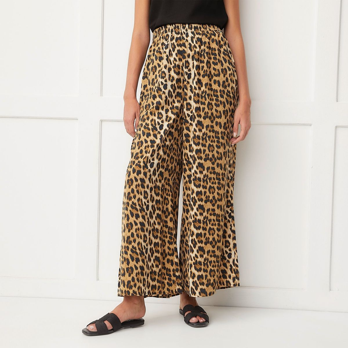 BASEMENT - Pantalón Basement Tiro Medio Estampado