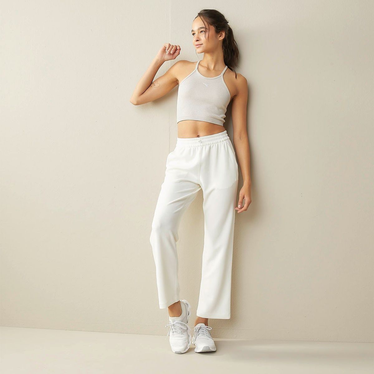 DIADORA - Buzo Regular Deportivo Mujer Diadora