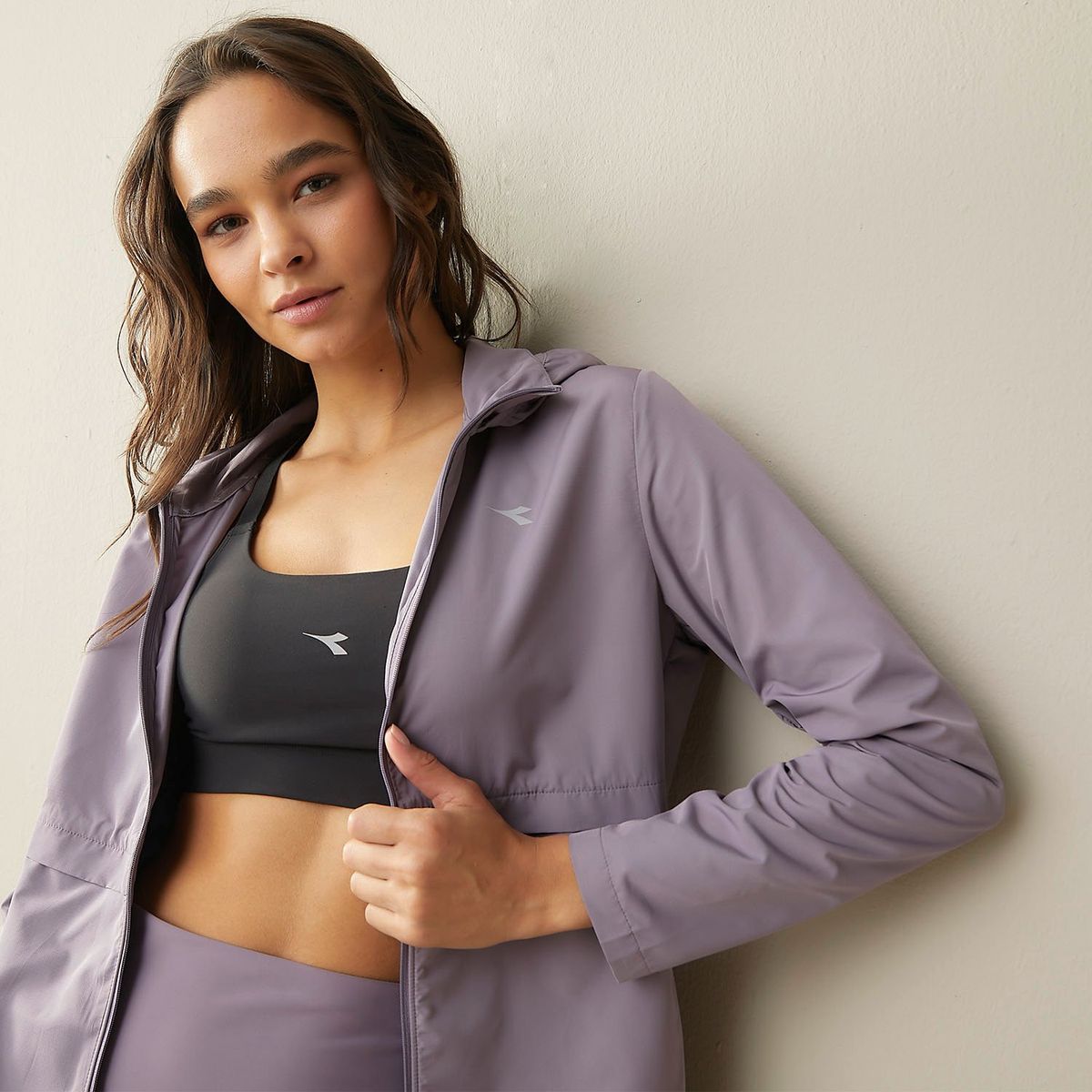 DIADORA - Casaca Cortaviento Deportivo Mujer Diadora