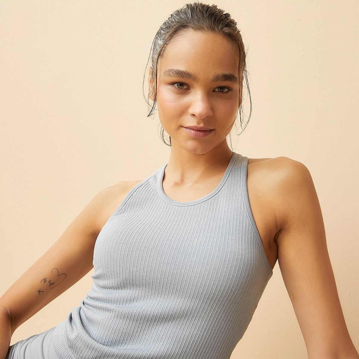 DIADORA - Polo Sin Mangas Ribbed con Bra Diadora Mujer