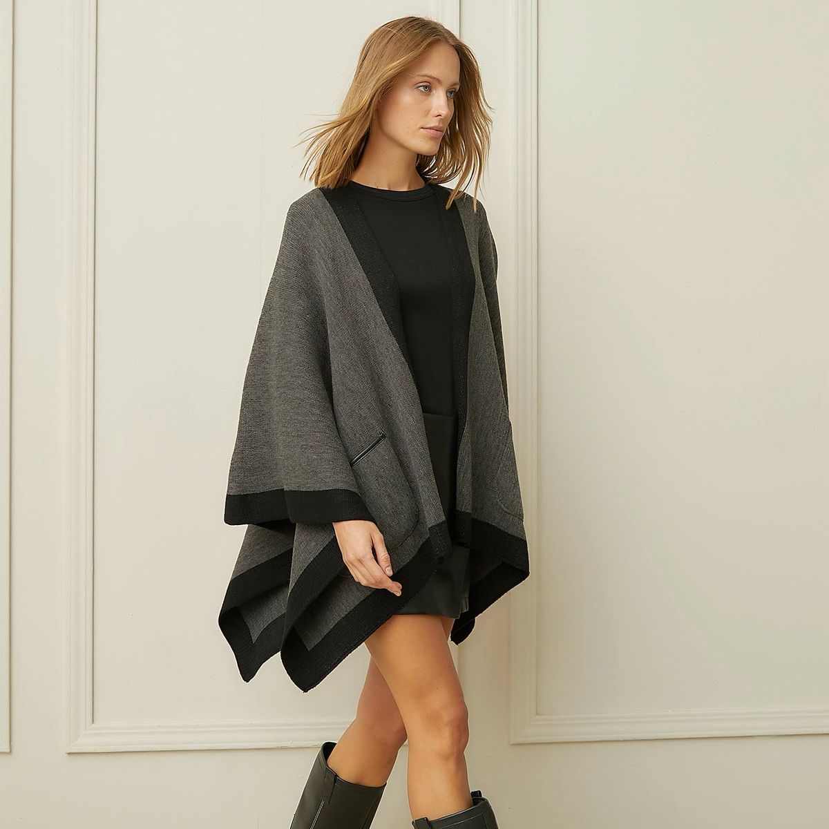 BASEMENT - Poncho Mujer Basement