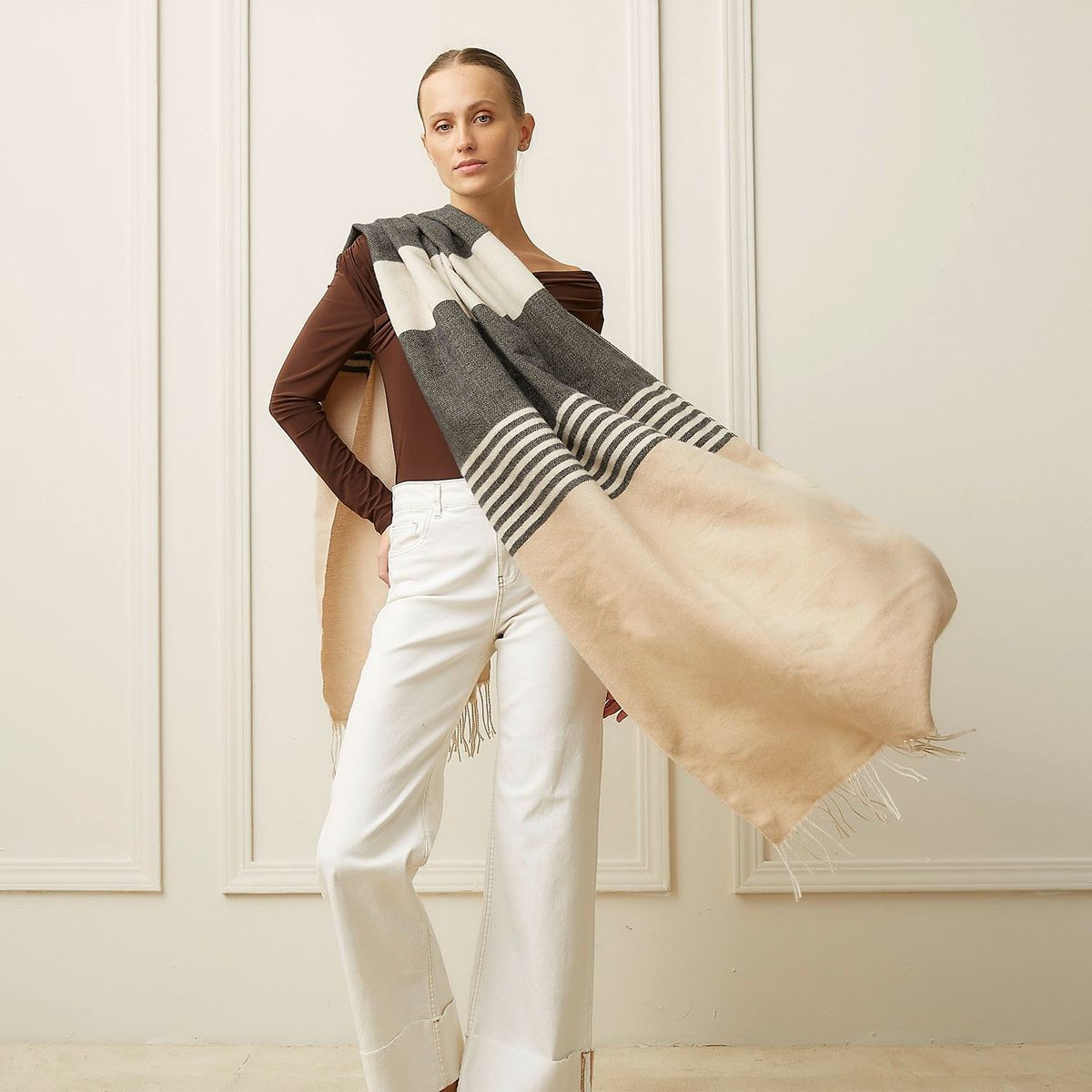 BASEMENT - Bufanda Mujer Basement