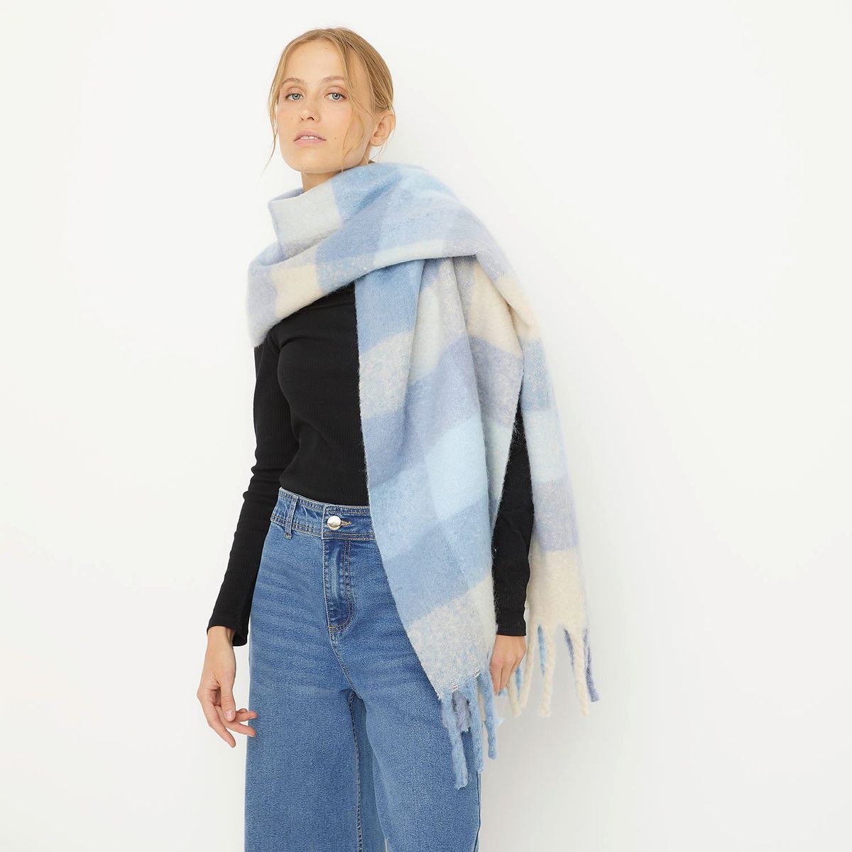 BASEMENT - Bufanda Mujer Basement