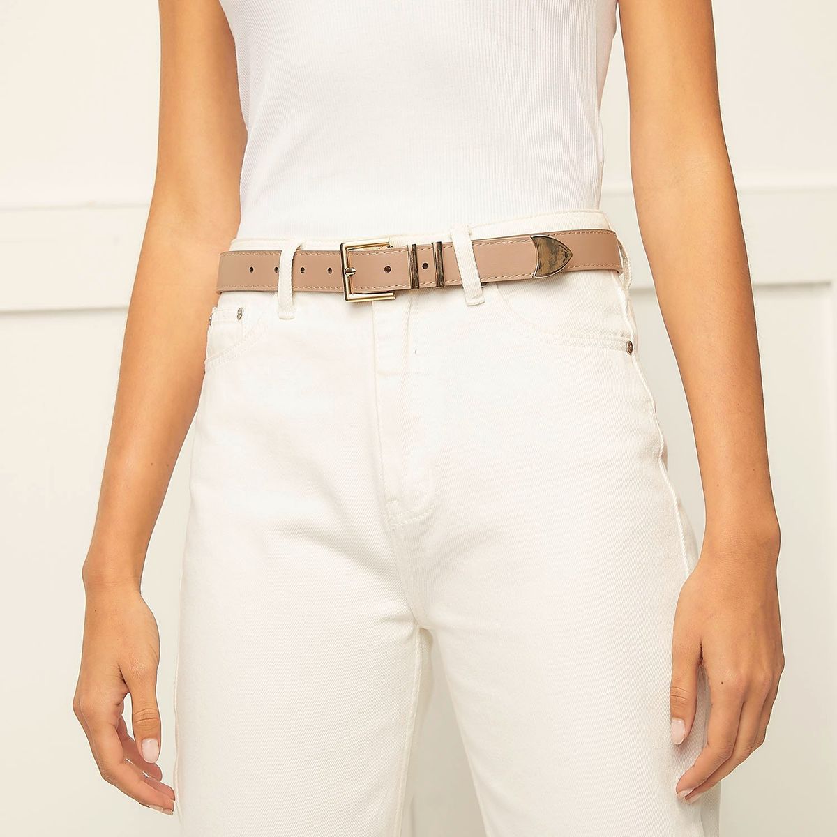 BASEMENT - Cinturon Basement