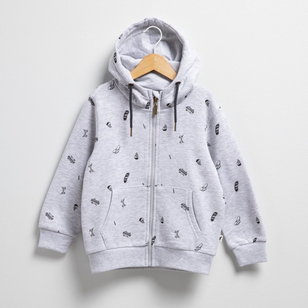 YAMP - Polera con Capucha Yamp Estampado Niño