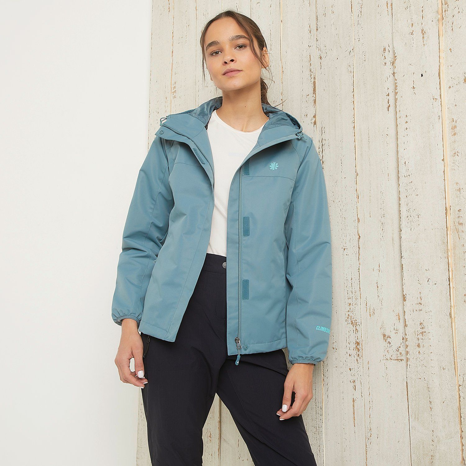 Casaca Mountain Gear Mujer Saga Falabella Mountain Gear Chaqueta