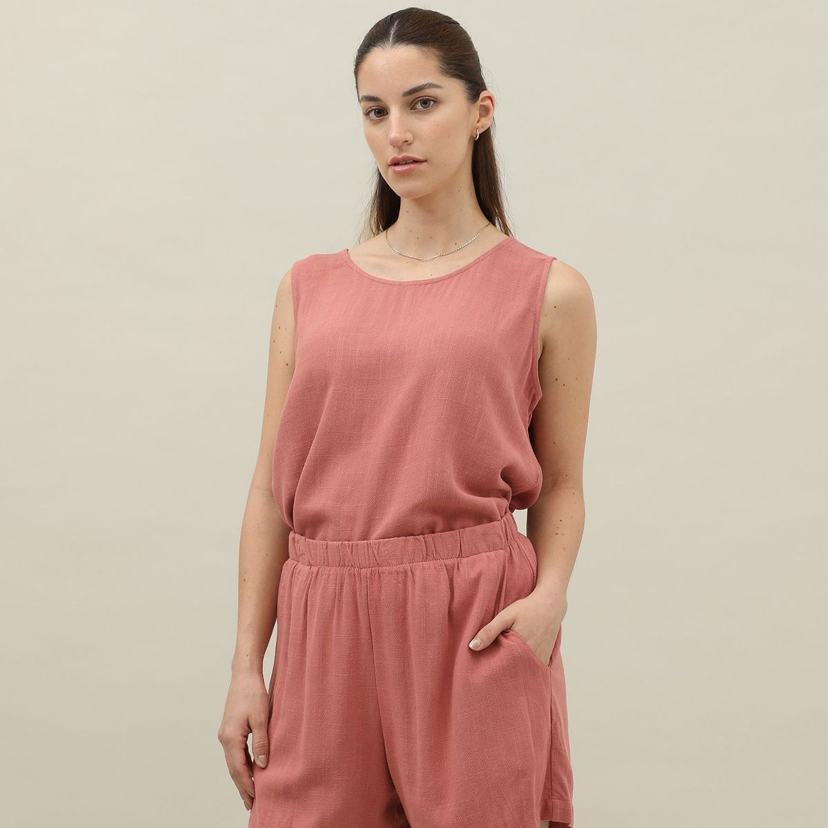 UNIVERSITY CLUB - Blusa Sin Mangas Casual Mujer University Club