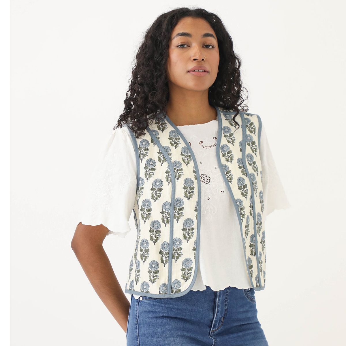 UNIVERSITY CLUB - Casaca University Club Sin Mangas Bordada Floral Mujer Algodón