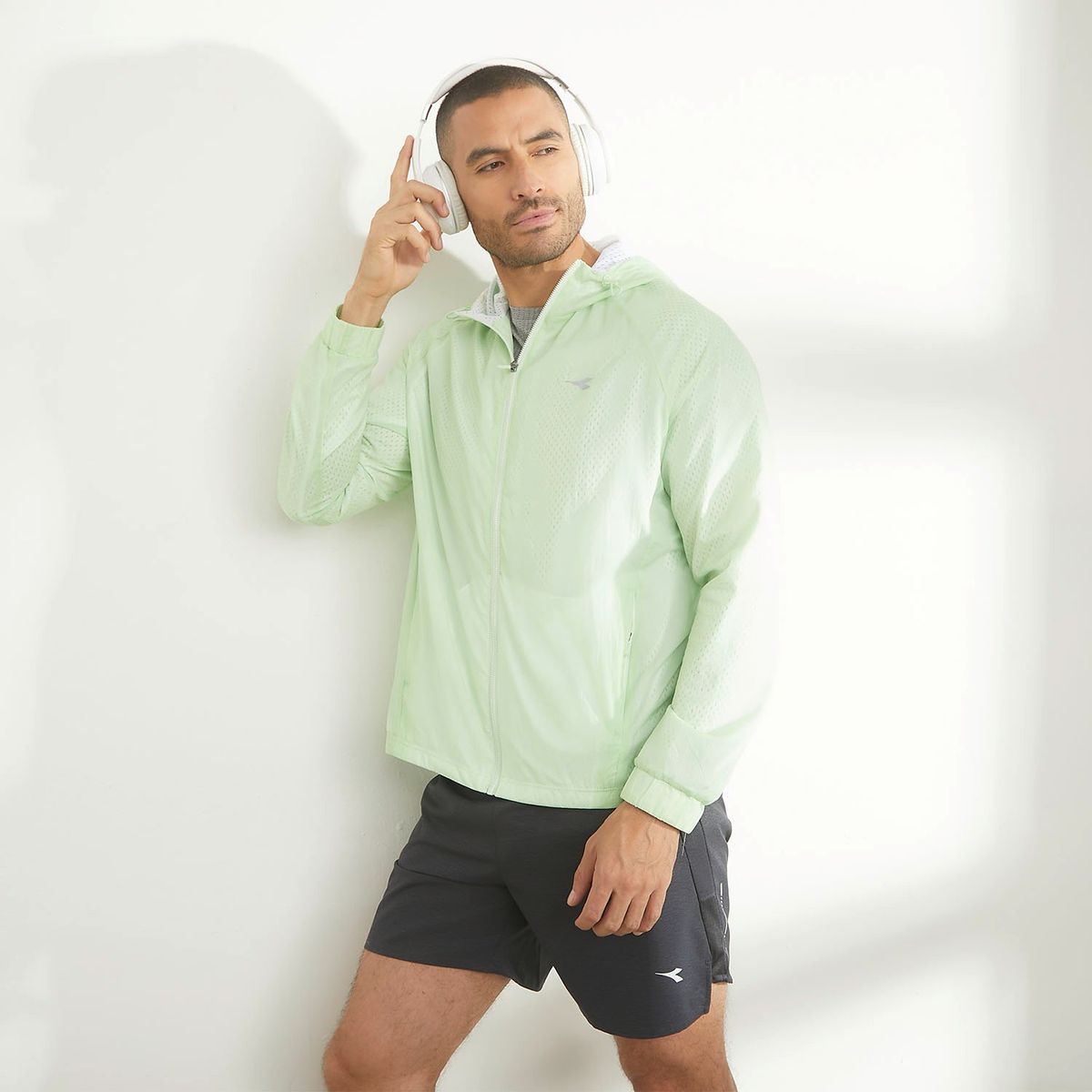 DIADORA - Cortaviento Deportivo Hombre Diadora