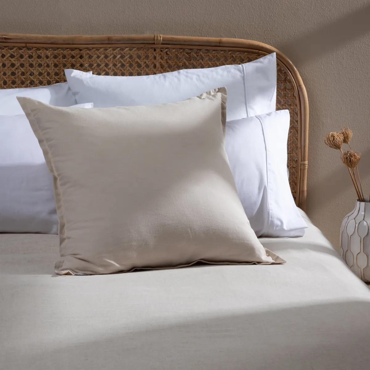 BASEMENT HOME - Cojín Lino Algodón Relleno Plumas 60x60cm Basement Home