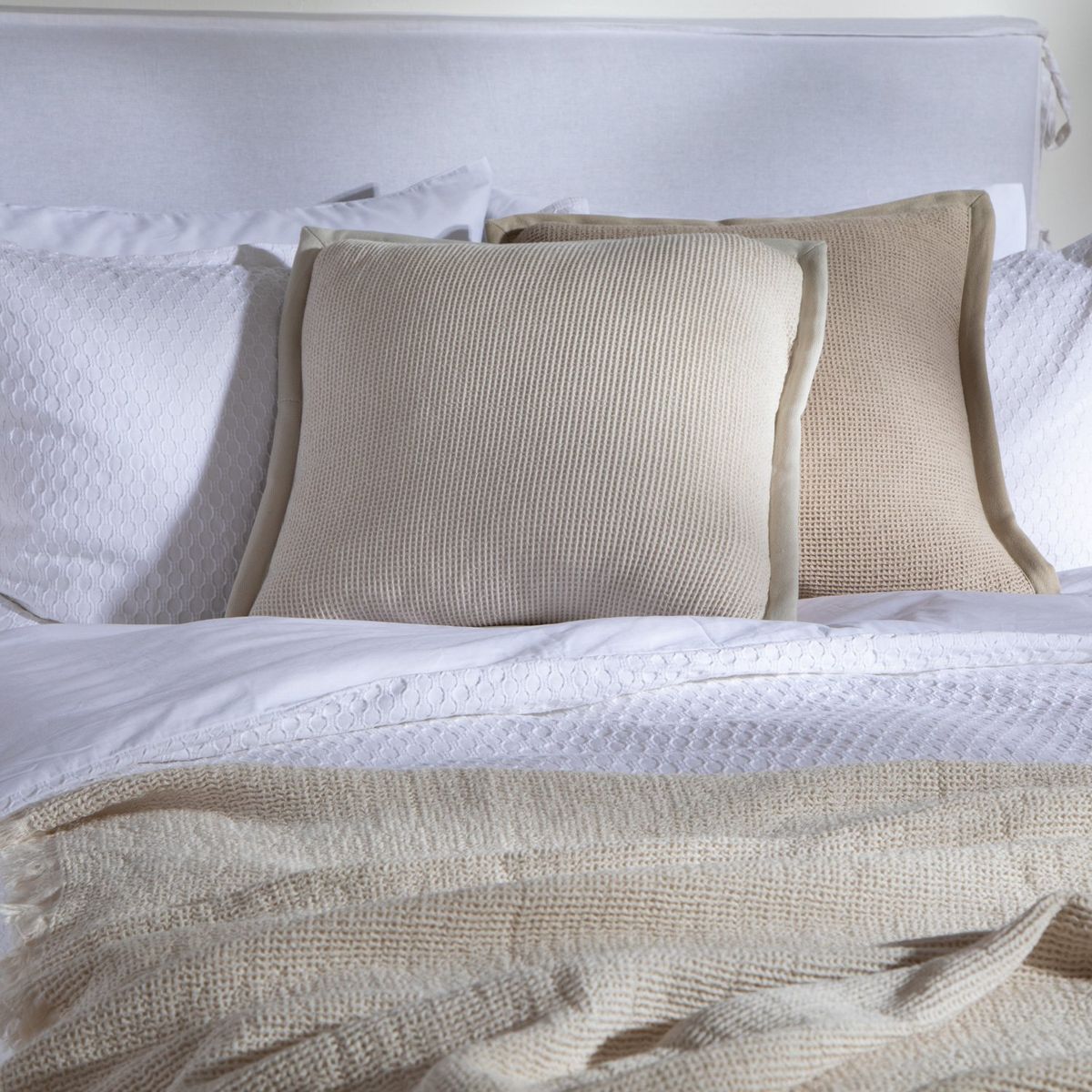 CASA CANTABRIA - Cojín 100% Algodón Waffle 50x50cm Casa Cantabria